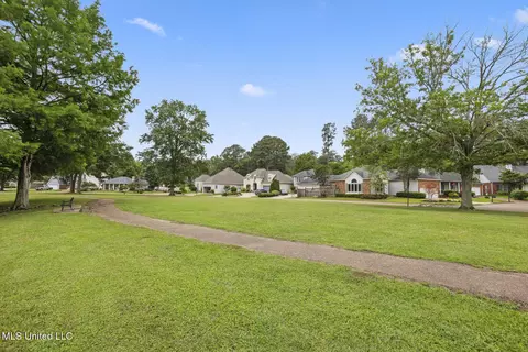 Exterior - 231 Bayview Dr, Madison, MS 39110 photo 7 of 8