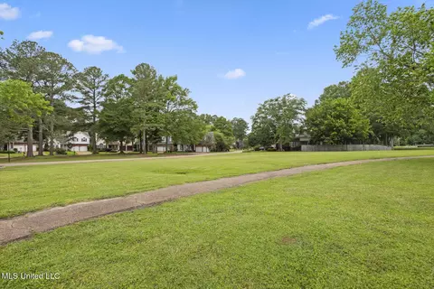 Exterior - 231 Bayview Dr, Madison, MS 39110 photo 8 of 8