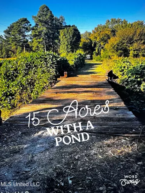 4595 Lucius Taylor Rd, Como, MS 38619
