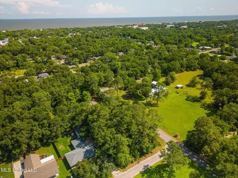N Wright Avenue, Long Beach, MS 39560 photo 4