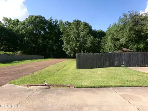 1215 Parks Pl, Byram, MS 39272 photo 4
