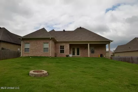 Exterior - 1742 Robertson Place Dr, Hernando, MS 38632 photo 3 of 3