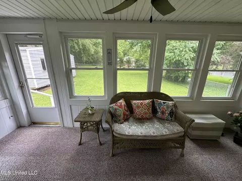 381 W Robinson St, Hernando, MS 38632 photo 11