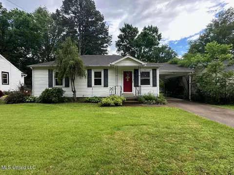 381 W Robinson St, Hernando, MS 38632