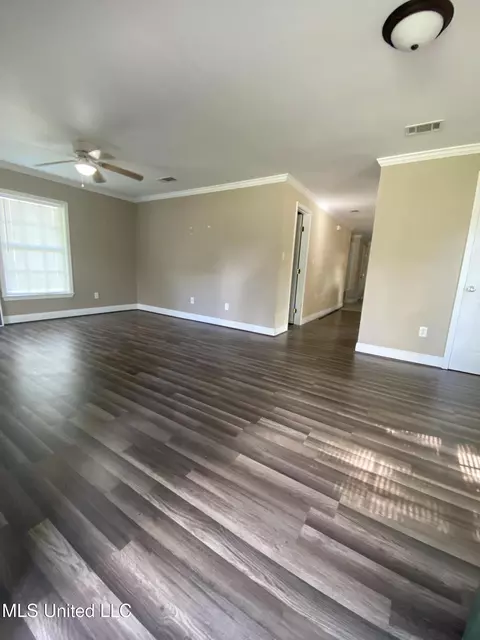 3804 Wembley Ave, Moss Point, MS 39563 photo 13