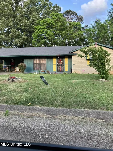 4326 Kingsroad, Jackson, MS 39213