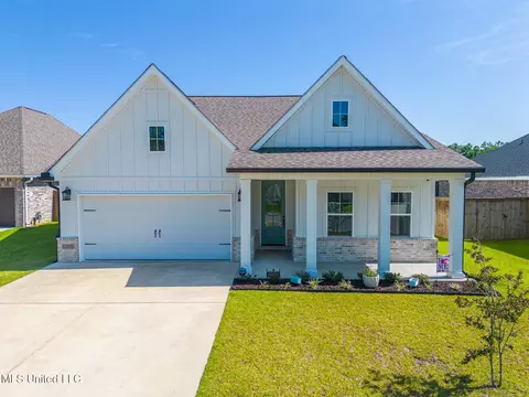 12035 Schooner, Biloxi, MS 39532