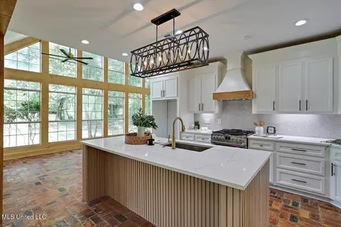 Kitchen - 138 Sunflower Rd, Madison, MS 39110 photo 4 of 4
