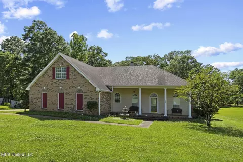 113 Seminole Cir, Terry, MS 39170