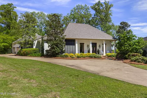 150 Cedar Woods Cv, Madison, MS 39110