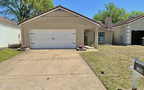 7190 E Atterbury Cir, Southaven, MS 38671