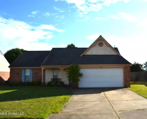 6343 W Oak Cir, Olive Branch, MS 38654