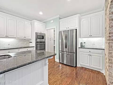 103 Saint Charles Ave, Florence, MS 39073 photo 8