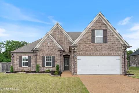 3246 Magnolia Ridge Dr, Hernando, MS 38632