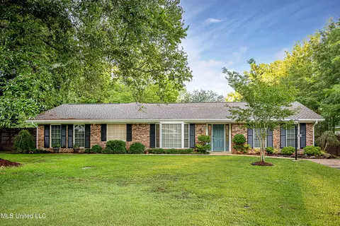 6804 Oriole Dr, Biloxi, MS 39532