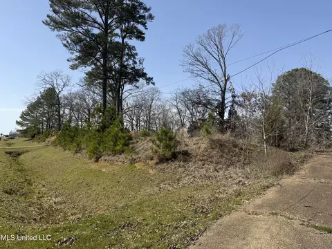 5204 E Hwy 80 Hwy, Pearl, MS 39208