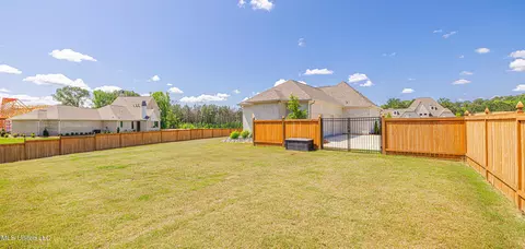 Exterior - 609 Big Valley Loop, Flowood, MS 39232 photo 18 of 22