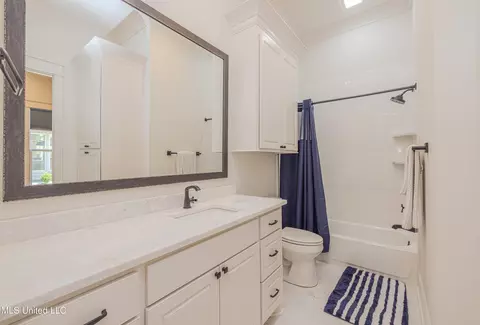 Bath - 609 Big Valley Loop, Flowood, MS 39232 photo 1 of 12