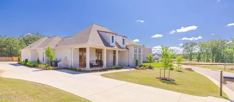 Exterior - 609 Big Valley Loop, Flowood, MS 39232 photo 6 of 22