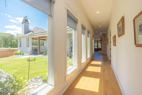 Entry Way - 609 Big Valley Loop, Flowood, MS 39232 photo 3 of 4