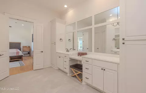 Bath - 609 Big Valley Loop, Flowood, MS 39232 photo 5 of 12