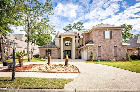 24634 Oak Island Dr, Pass Christian, MS 39571