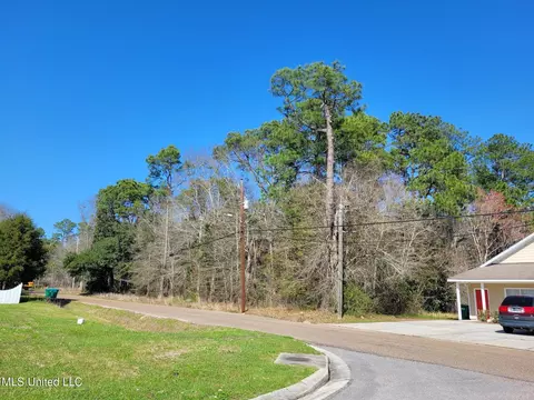 50 Th Ave, Gulfport, MS 39501