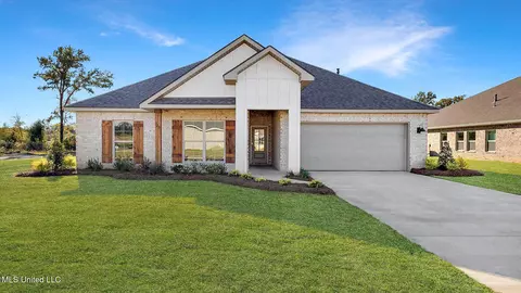 728 Honeysuckle Loop, Canton, MS 39046