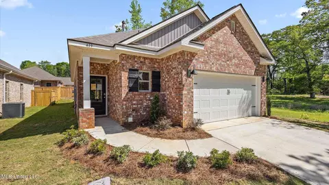613 Stillwater Cv, Pearl, MS 39208