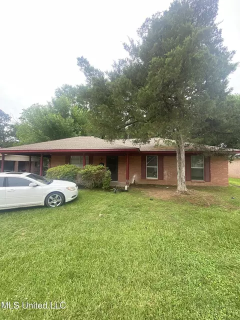 Exterior - 351 E Academy St, Canton, MS 39046 photo 1 of 2