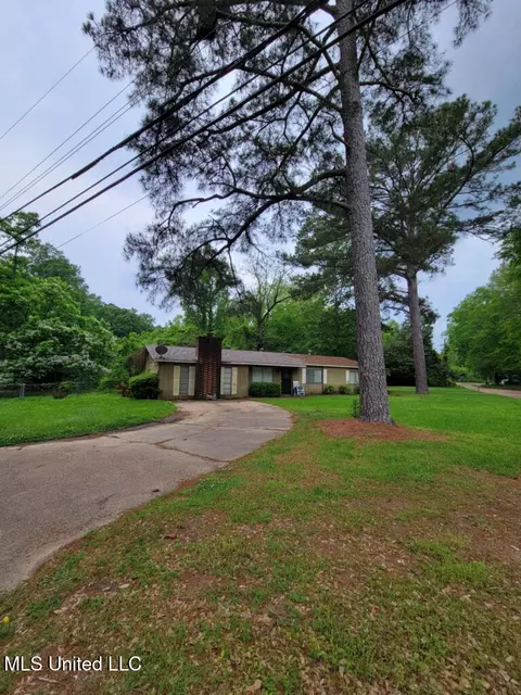 1405 Dianne Dr, Jackson, MS 39204