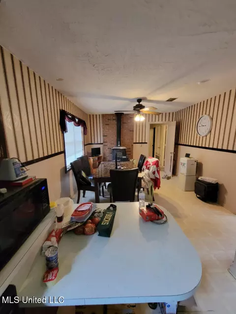 Dining - 1405 Dianne Dr, Jackson, MS 39204 photo 3 of 3