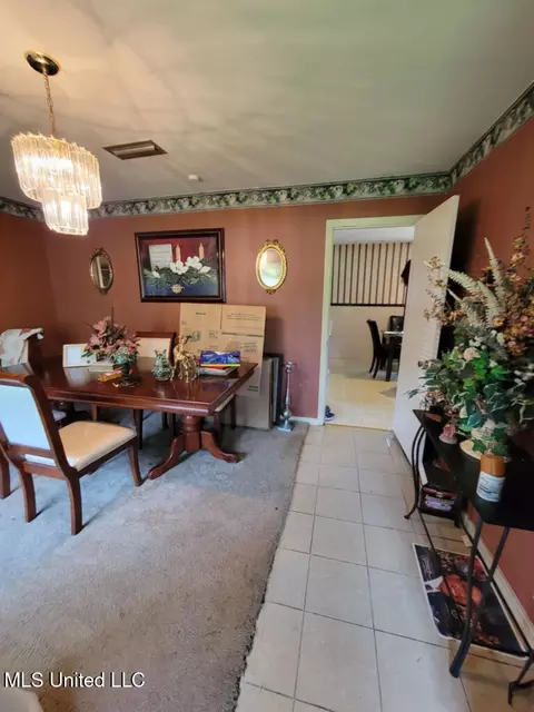 Dining - 1405 Dianne Dr, Jackson, MS 39204 photo 1 of 3