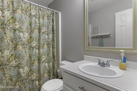 Bath - 34 Cobb Rd, Wiggins, MS 39577 photo 2 of 2