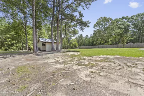 Exterior - 34 Cobb Rd, Wiggins, MS 39577 photo 5 of 6