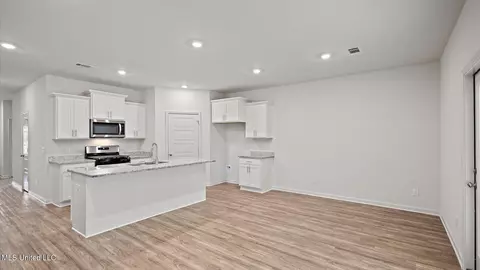 710 Honeysuckle Loop, Canton, MS 39046 photo 9