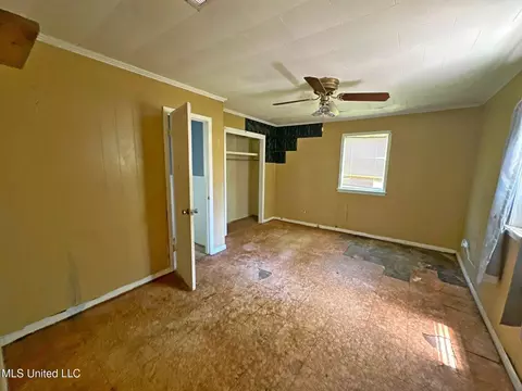 Bedroom - 117 SE 5th Ave, Magee, MS 39111 photo 3 of 4