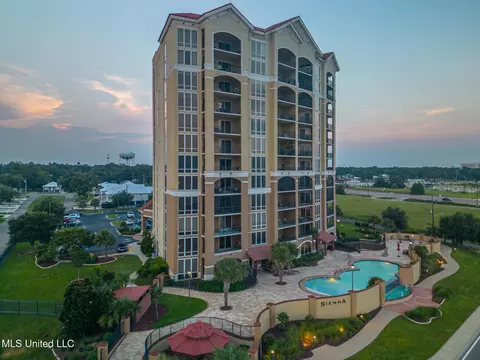 1200 Beach Dr #806, Gulfport, MS 39507