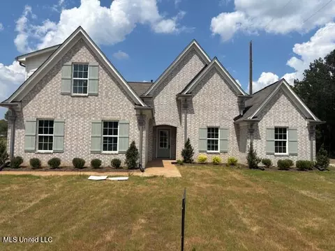 966 Buttermilk Dr, Nesbit, MS 38651