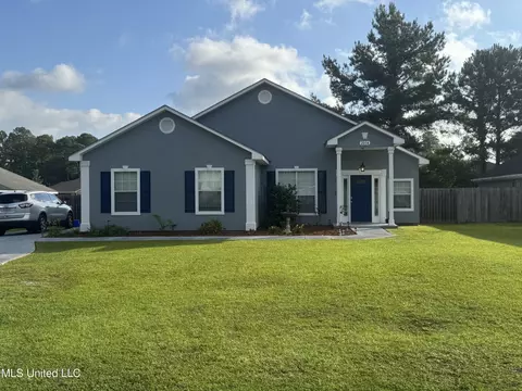 2004 Bayou View Cir, Gautier, MS 39553