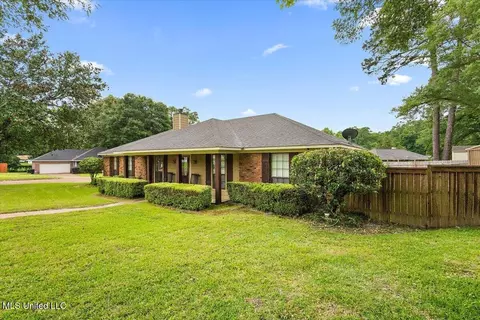 Exterior - 303 Riser St, Byram, MS 39272 photo 2 of 9