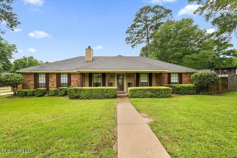 303 Riser St, Byram, MS 39272