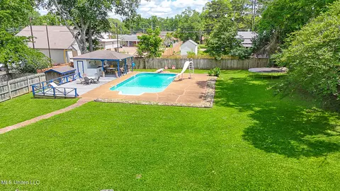 Exterior - 113 Cunningham St, Terry, MS 39170 photo 9 of 17