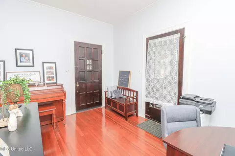 Entry Way - 113 Cunningham St, Terry, MS 39170 photo 1 of 3