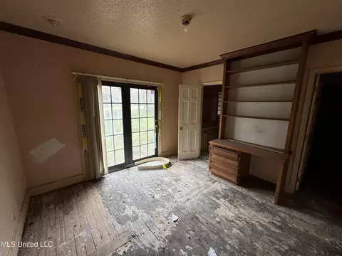 Bedroom - 2920 Miller Ave, Natchez, MS 39120 photo 2 of 2