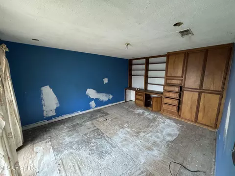 Bedroom - 2920 Miller Ave, Natchez, MS 39120 photo 1 of 2