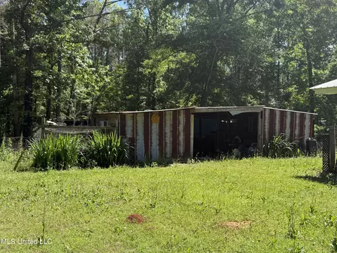 Exterior - 709 Melvin Leach Rd, Union, MS 39365 photo 4 of 8