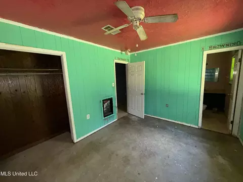 Bedroom - 709 Melvin Leach Rd, Union, MS 39365 photo 6 of 8