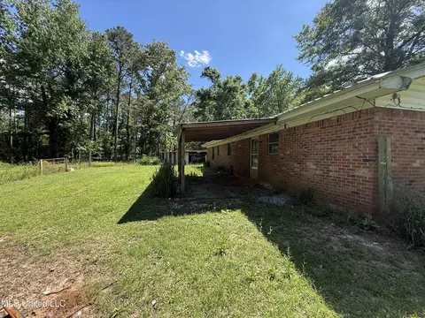 Exterior - 709 Melvin Leach Rd, Union, MS 39365 photo 6 of 8