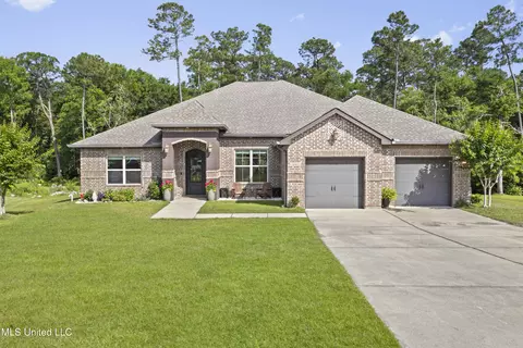 14463 Aerie Rd, Gulfport, MS 39503